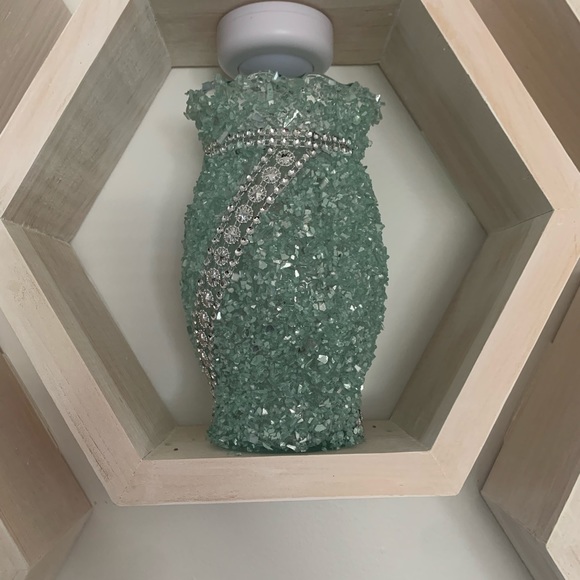 Hint 'O Mint Decorative Vase - Picture 5 of 6